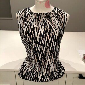 Calvin Klein Sleeveless Scoop Neck Top in Geometric Pattern Blk/Tan/White Sz S